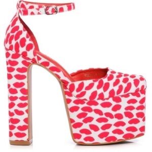 LIPSTICK valentines printed platform sandals heels canvas,ankles straps,canvas.